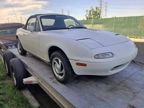1992 Mazda MX-5 Convertible 2D