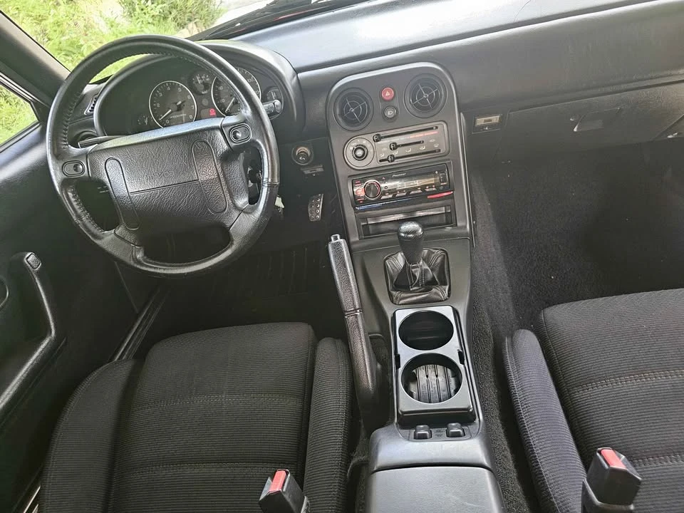 1992 Mazda NA MX-5 Miata - Image 11 of 16