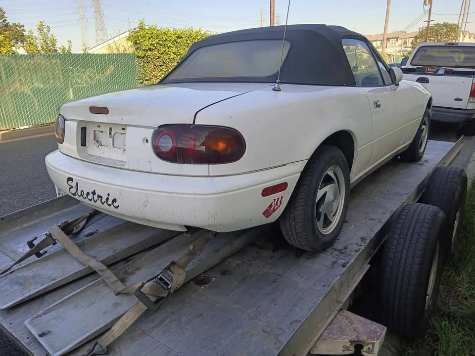 1992 Mazda NA MX-5 Miata - Image 3 of 12