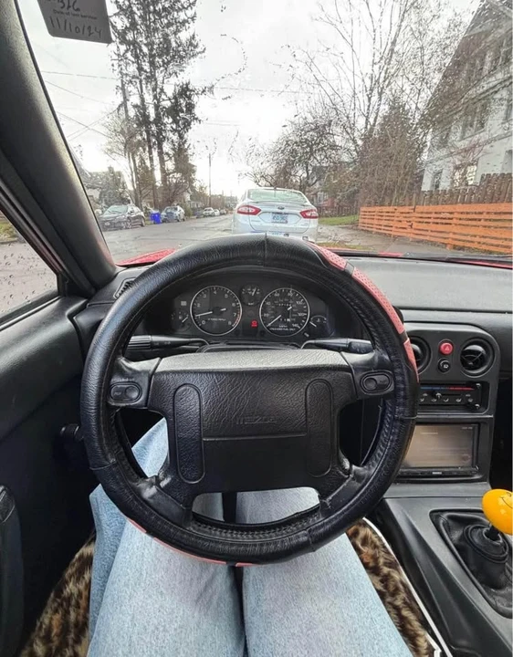 1992 Mazda NA MX-5 Miata - Image 5 of 6