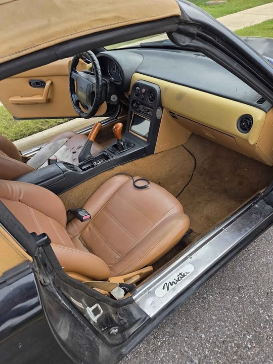 1992 Mazda NA MX-5 Miata - Image 10 of 20