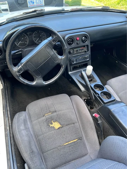 1992 Mazda NA MX-5 Miata - Image 8 of 10