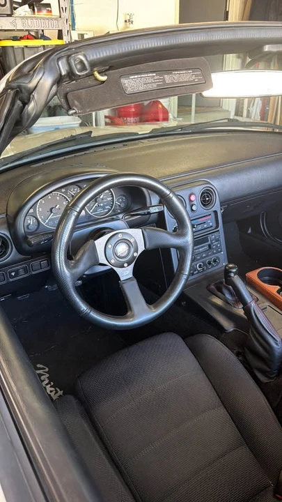 1992 Mazda NA MX-5 Miata - Image 5 of 6