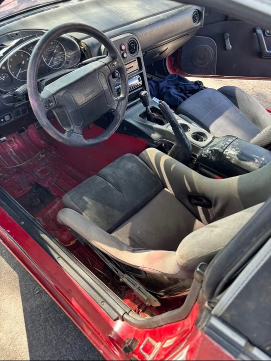 1992 Mazda NA MX-5 Miata - Image 2 of 3