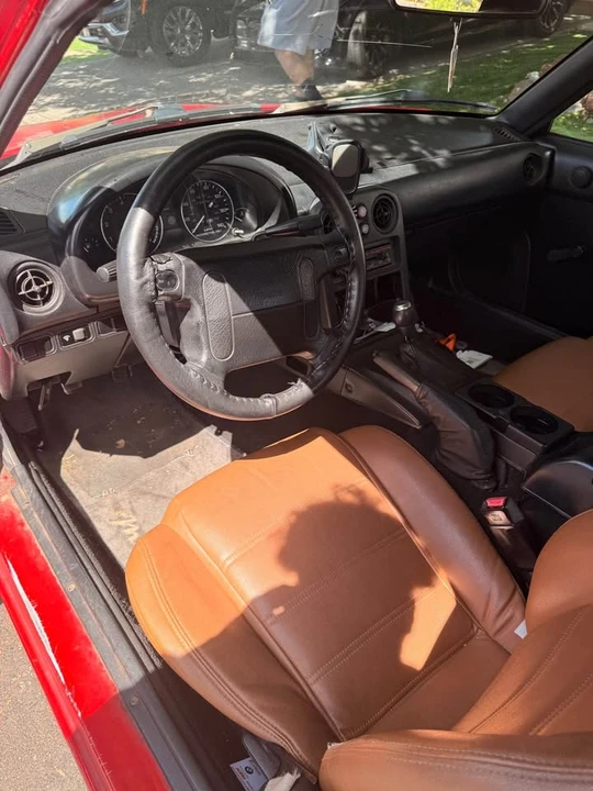 1992 Mazda NA MX-5 Miata - Image 6 of 8