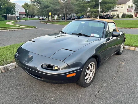 1992 Mazda MX-5 Convertible 2D