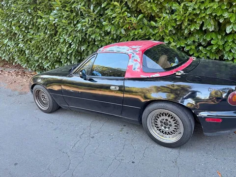 1992 Mazda MX-5 Convertible 2D