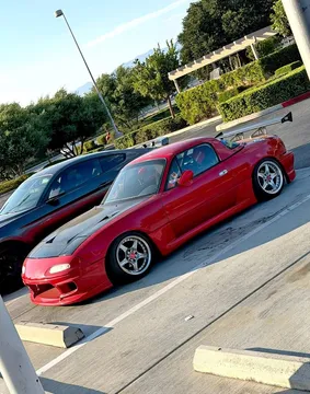 1992 Mazda MX-5 Convertible 2D