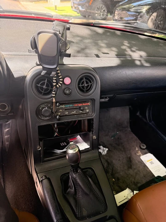 1992 Mazda NA MX-5 Miata - Image 7 of 8