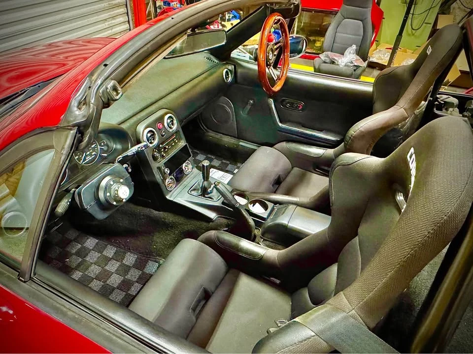 1992 Mazda NA MX-5 Miata - Image 7 of 8