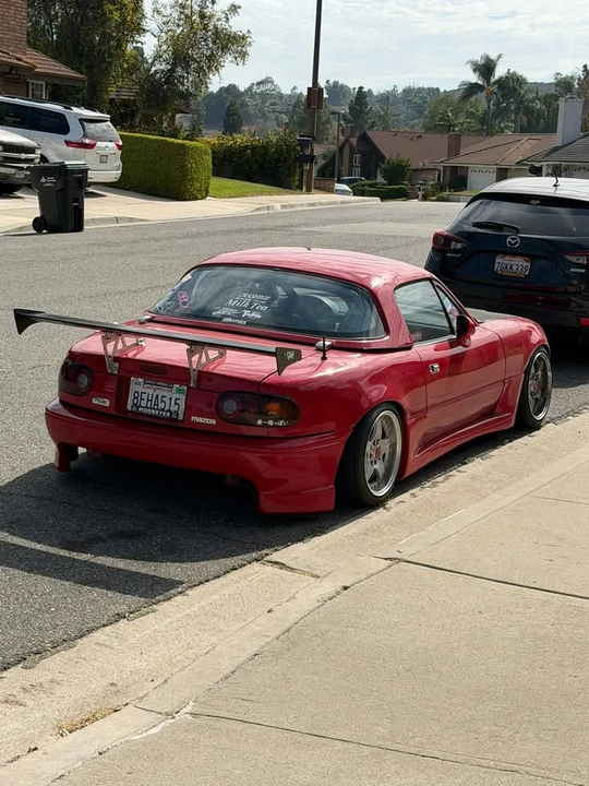 1992 Mazda NA MX-5 Miata - Image 2 of 6