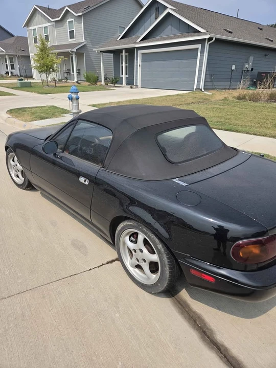 1992 Mazda NA MX-5 Miata - Image 3 of 10