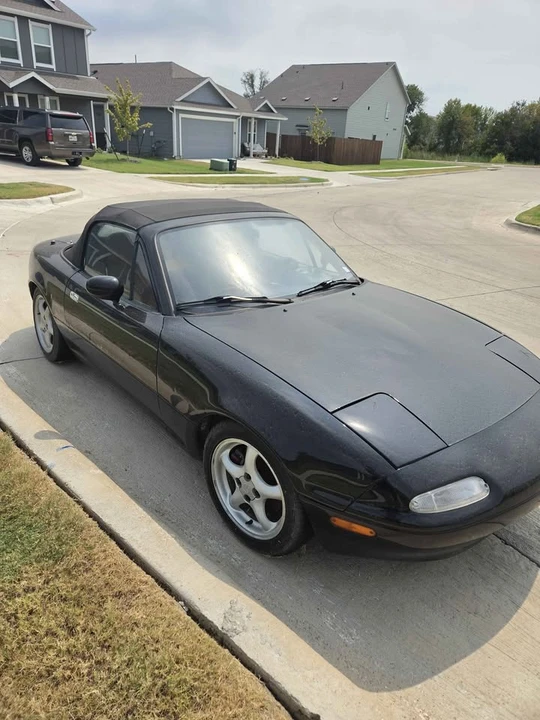 1992 Mazda NA MX-5 Miata - Image 6 of 10