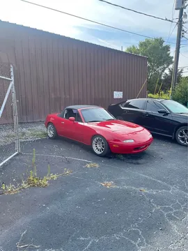 1992 Mazda MX-5 Convertible 2D