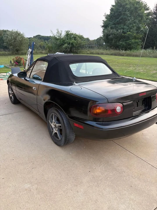 1992 Mazda NA MX-5 Miata - Image 2 of 5