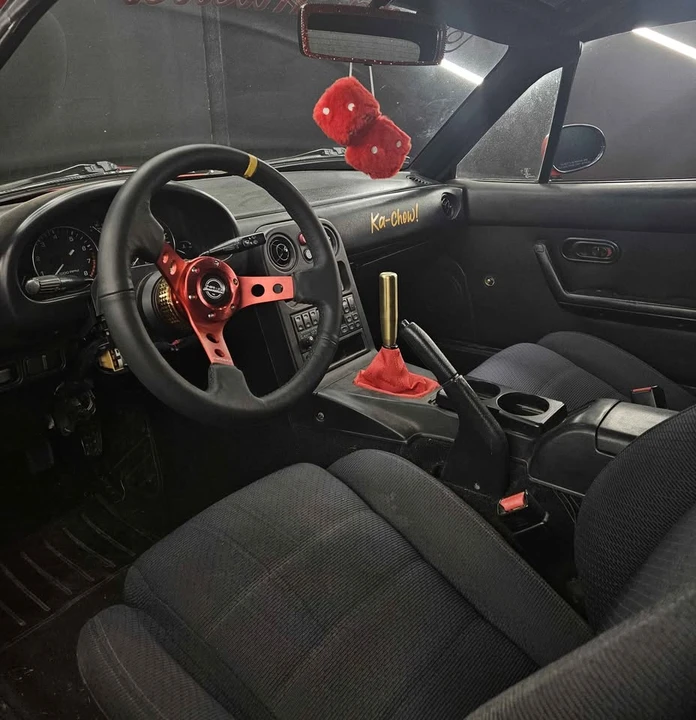 1992 Mazda NA MX-5 Miata - Image 7 of 14