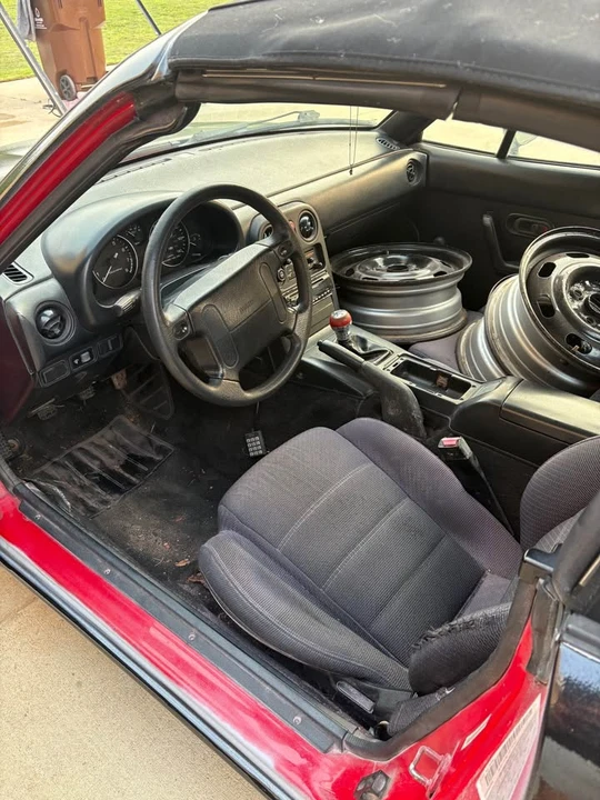 1992 Mazda NA MX-5 Miata - Image 5 of 5