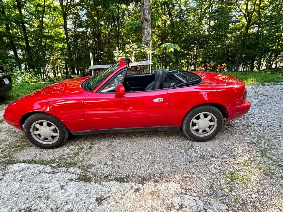 1992 Mazda NA MX-5 Miata - Image 10 of 13