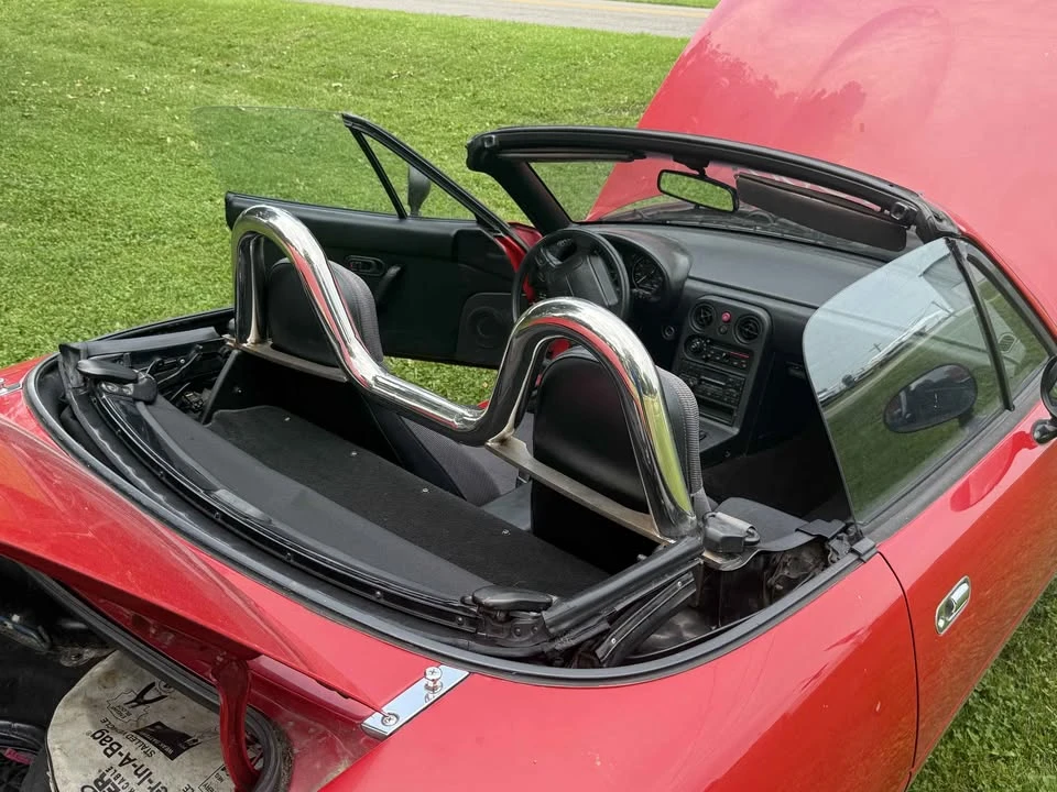 1992 Mazda NA MX-5 Miata - Image 5 of 11