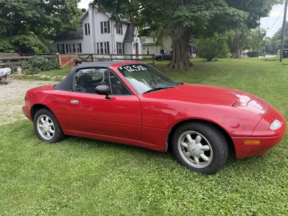 1992 Mazda NA MX-5 Miata - Image 9 of 11