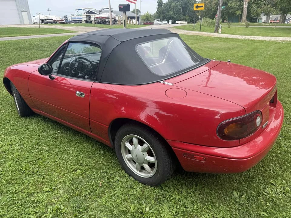 1992 Mazda NA MX-5 Miata - Image 6 of 11