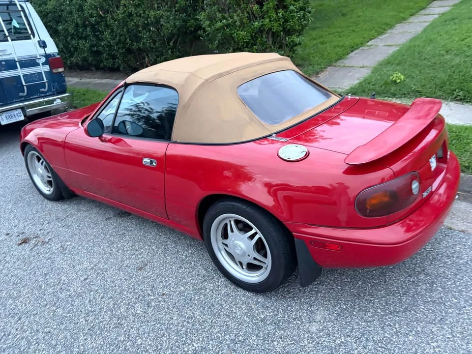 1992 Mazda NA MX-5 Miata - Image 3 of 9