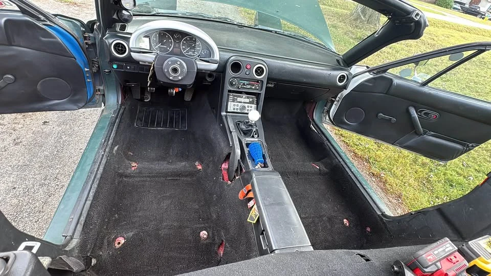 1992 Mazda NA MX-5 Miata - Image 9 of 14