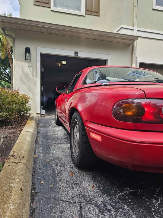 1992 Mazda NA MX-5 Miata - Image 8 of 16