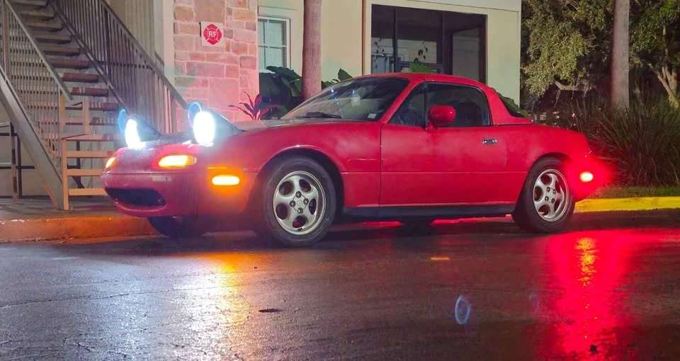 1992 Mazda NA MX-5 Miata - Image 2 of 16