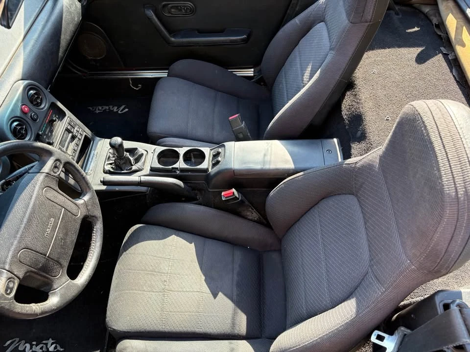 1992 Mazda NA MX-5 Miata - Image 6 of 11