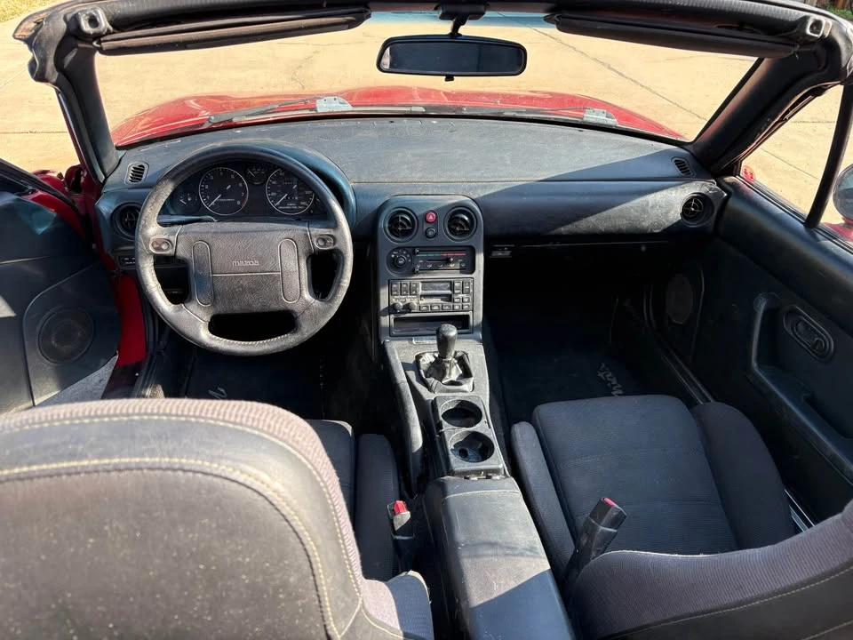1992 Mazda NA MX-5 Miata - Image 7 of 11