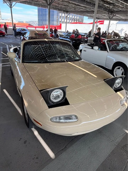 1992 Mazda NA MX-5 Miata - Image 7 of 19