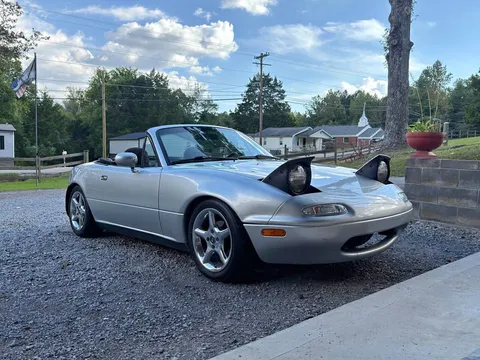 1992 Mazda MX-5 Convertible 2D