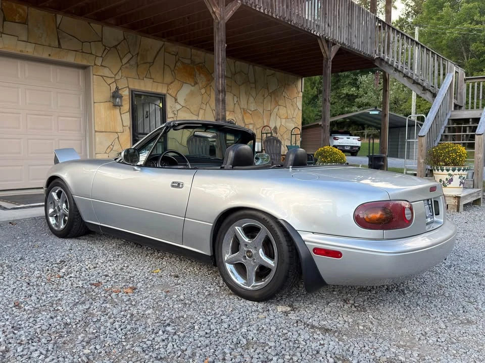1992 Mazda NA MX-5 Miata - Image 3 of 11
