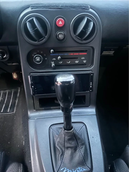 1992 Mazda NA MX-5 Miata - Image 11 of 14