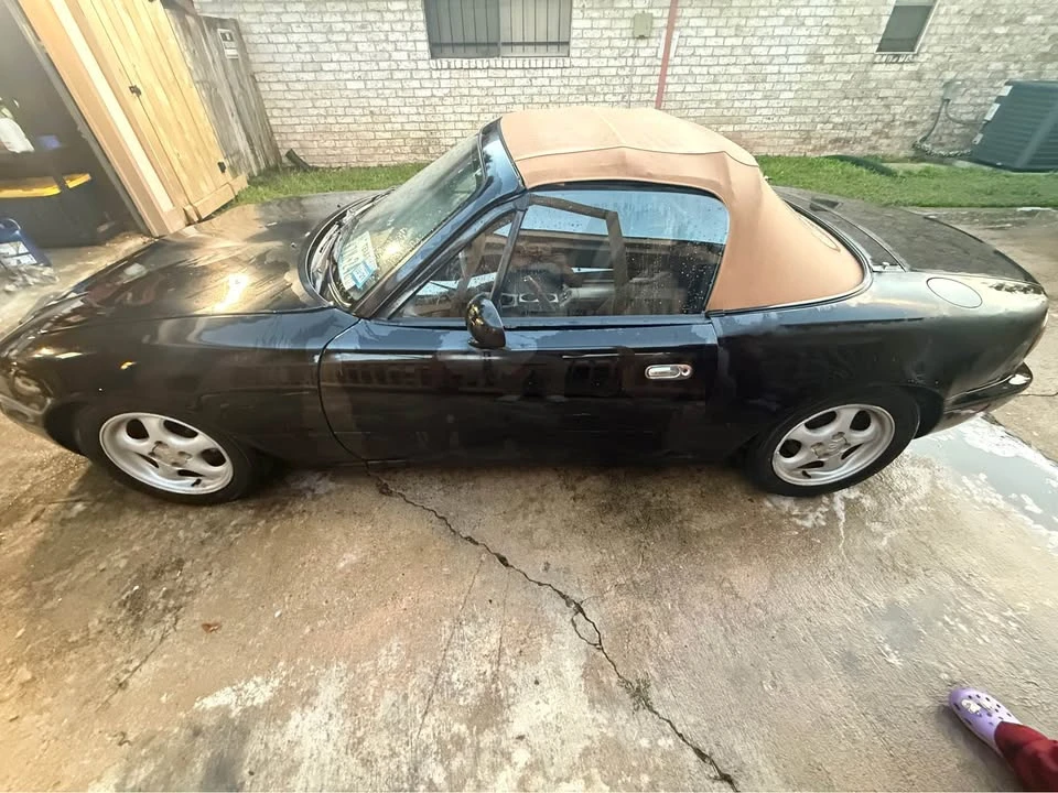 1992 Mazda NA MX-5 Miata - Image 4 of 12
