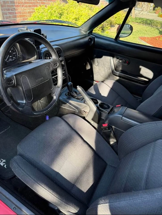 1992 Mazda NA MX-5 Miata - Image 10 of 11