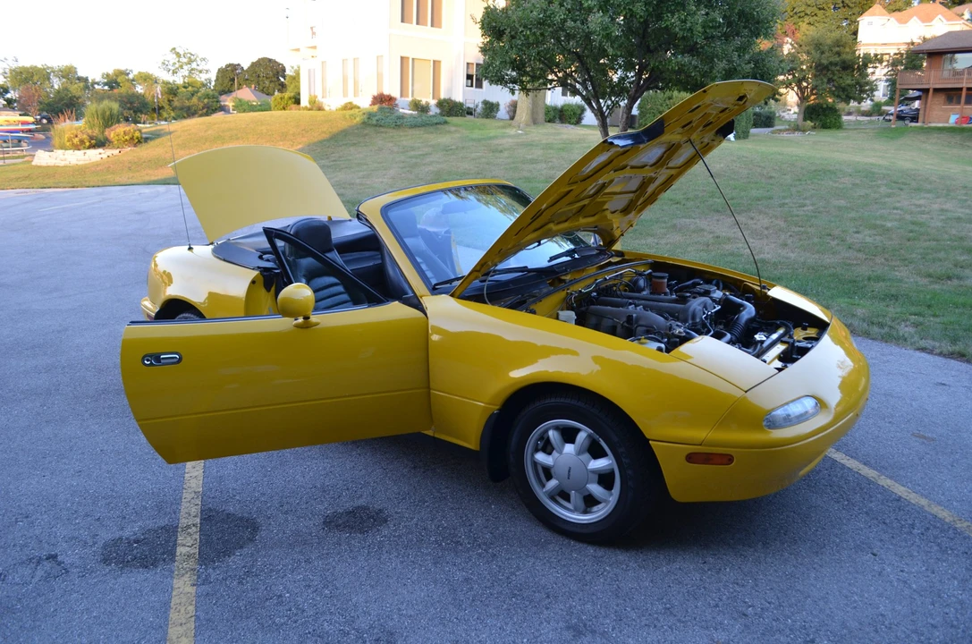 1992 Mazda NA MX-5 Miata - Image 27 of 31