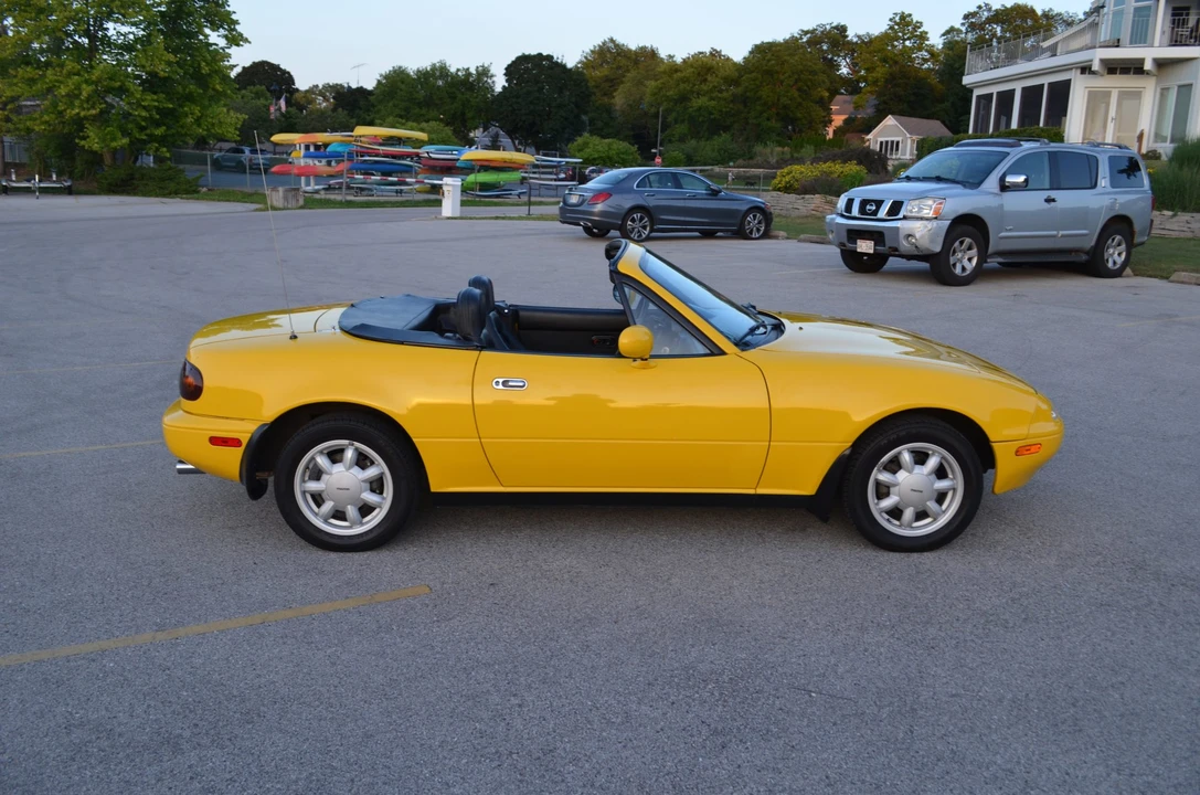 1992 Mazda NA MX-5 Miata - Image 12 of 31