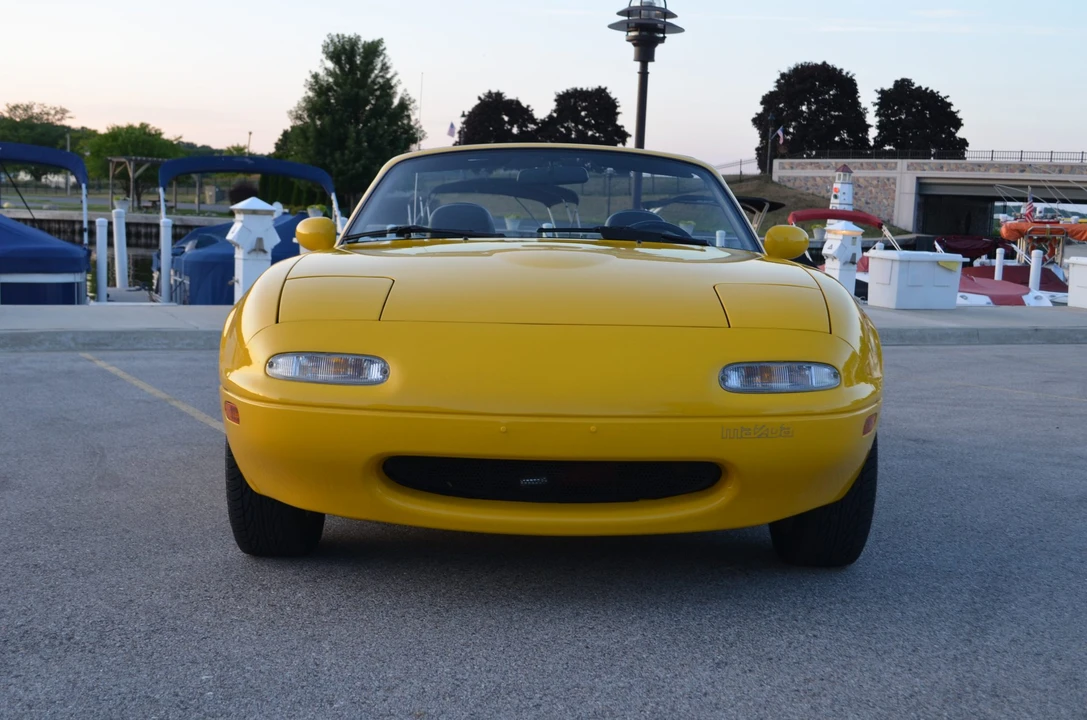 1992 Mazda NA MX-5 Miata - Image 5 of 31