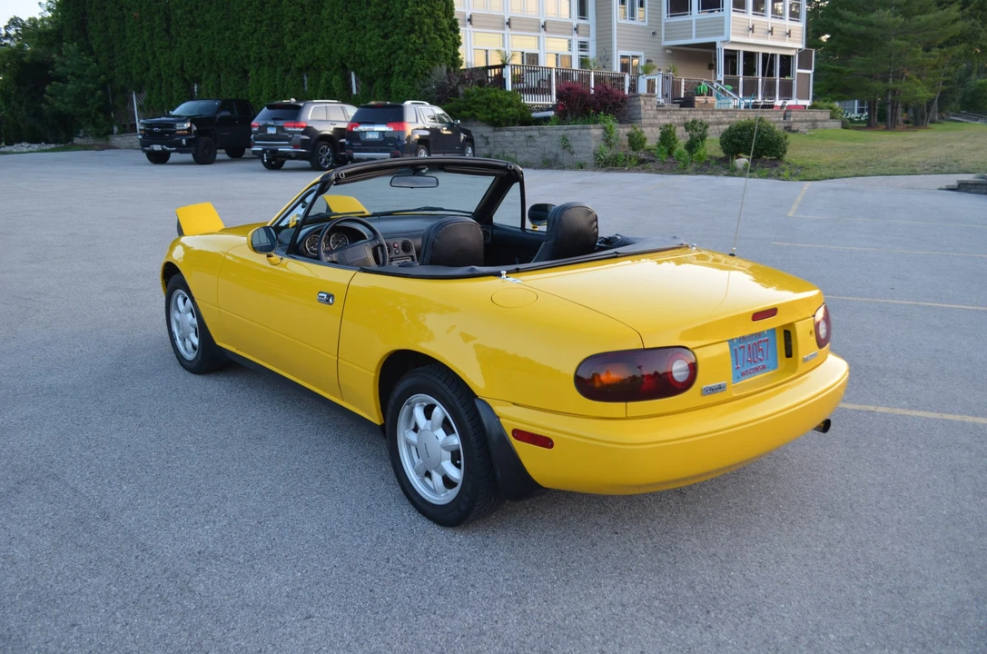 1992 Mazda NA MX-5 Miata - Image 25 of 31