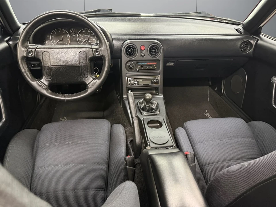 1992 Mazda NA MX-5 Miata - Image 12 of 25