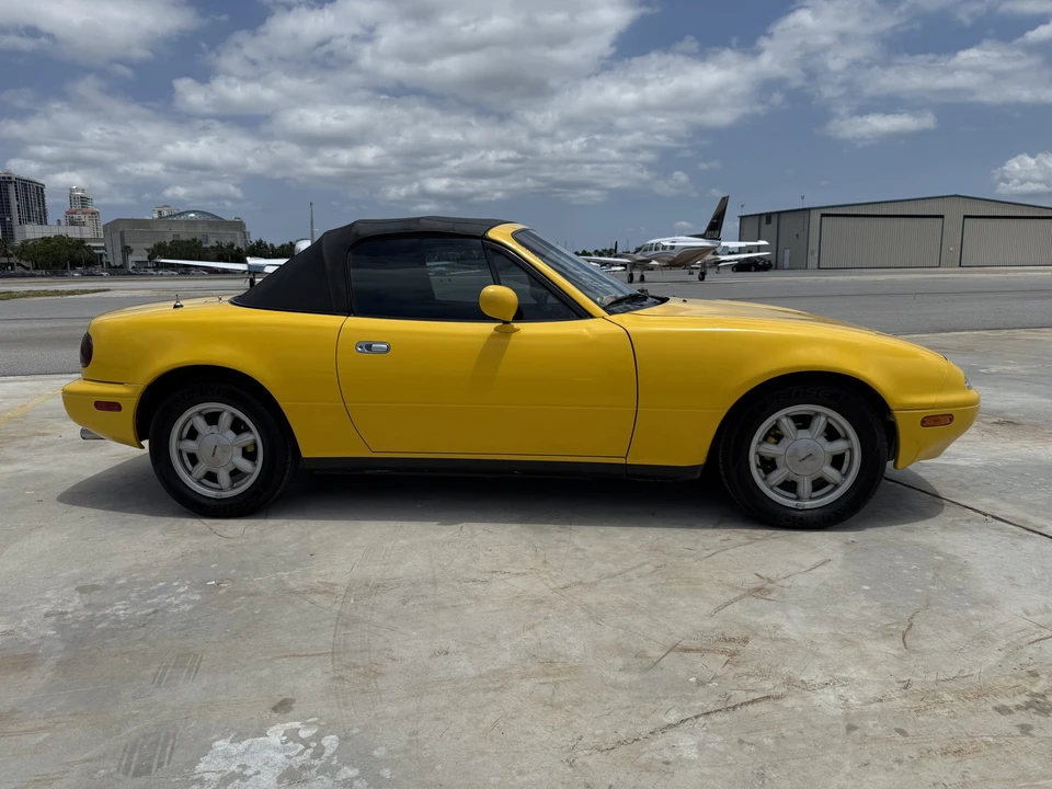 1992 Mazda NA MX-5 Miata - Image 30 of 31