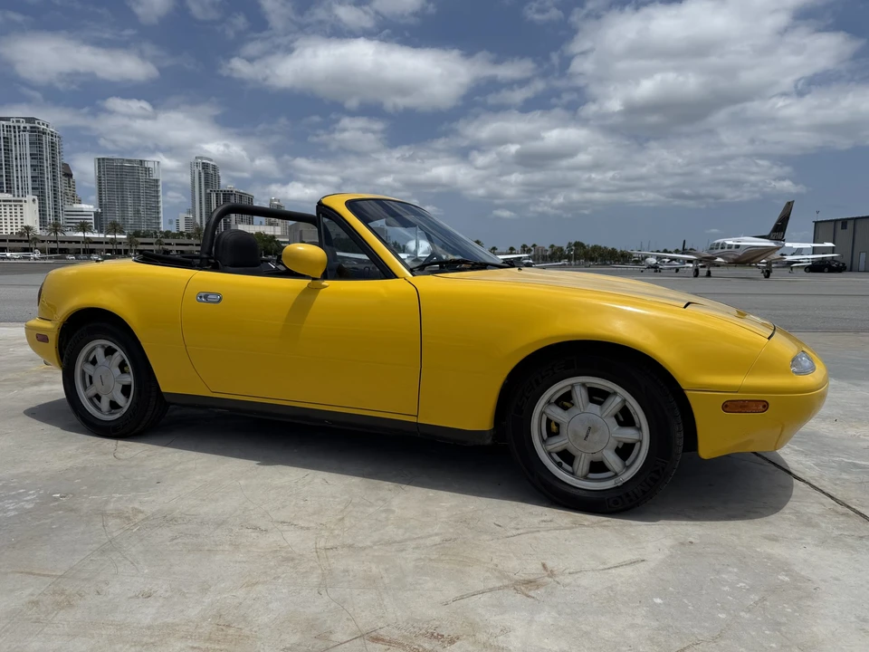 1992 Mazda NA MX-5 Miata - Image 12 of 31
