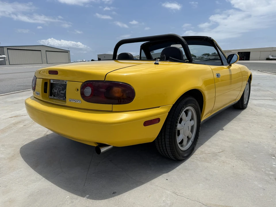 1992 Mazda NA MX-5 Miata - Image 9 of 31