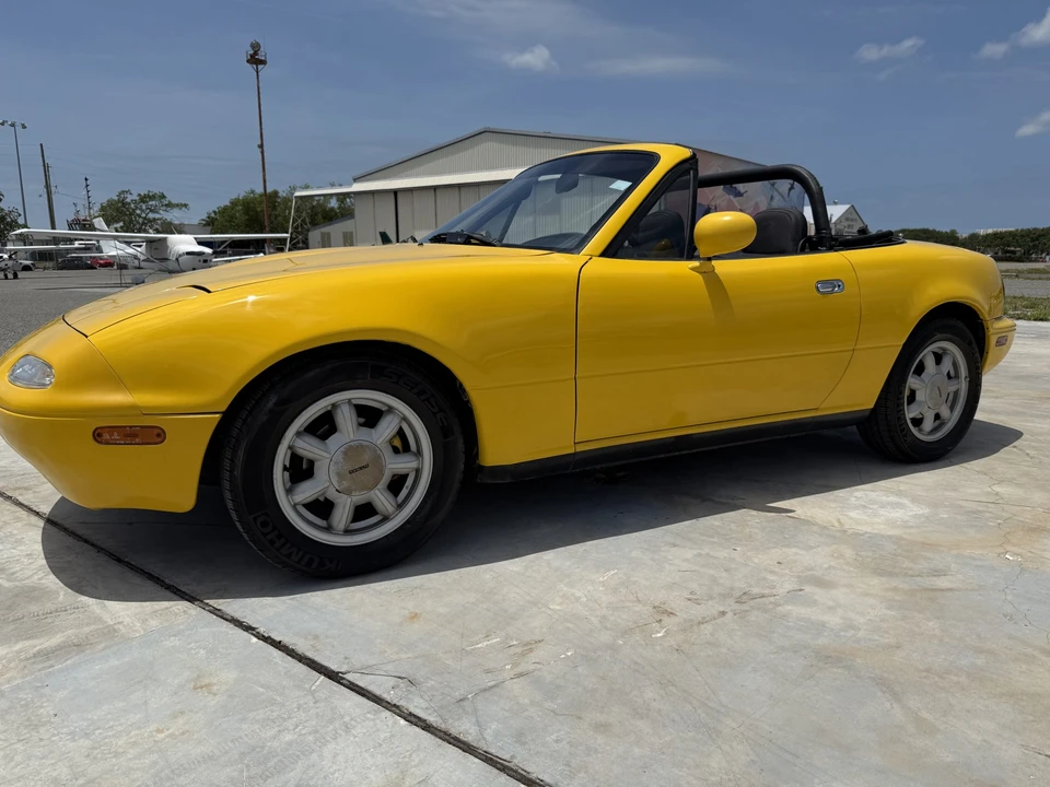1992 Mazda NA MX-5 Miata - Image 5 of 31