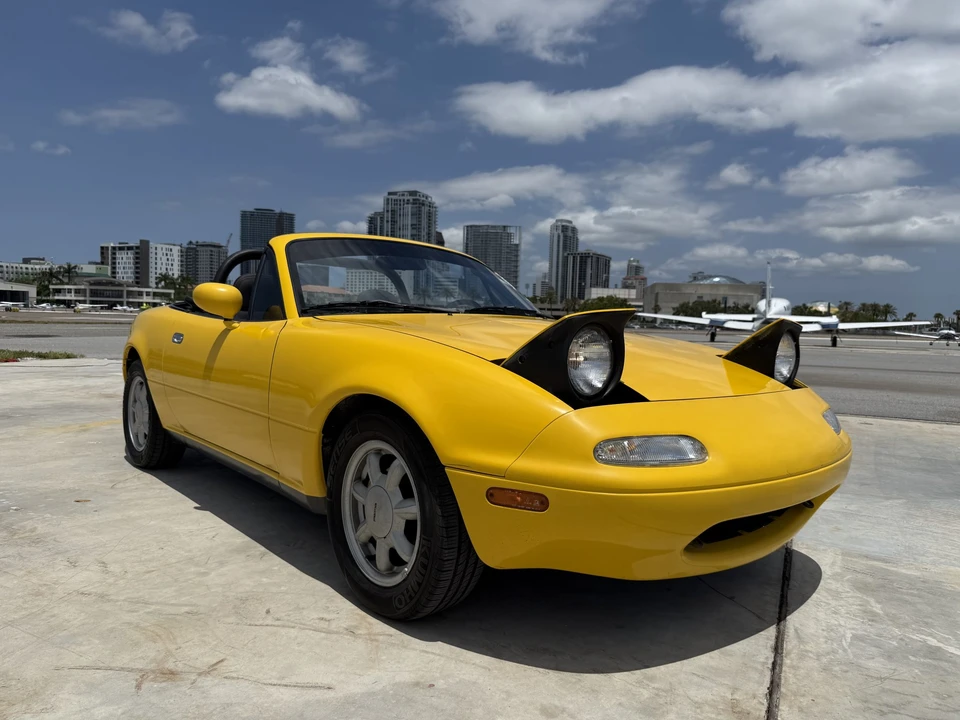 1992 Mazda NA MX-5 Miata - Image 16 of 31