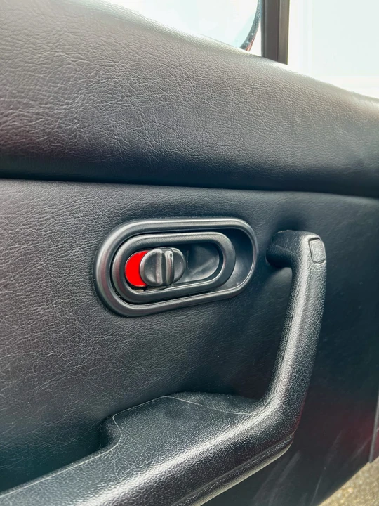 1992 Mazda NA MX-5 Miata - Image 30 of 31