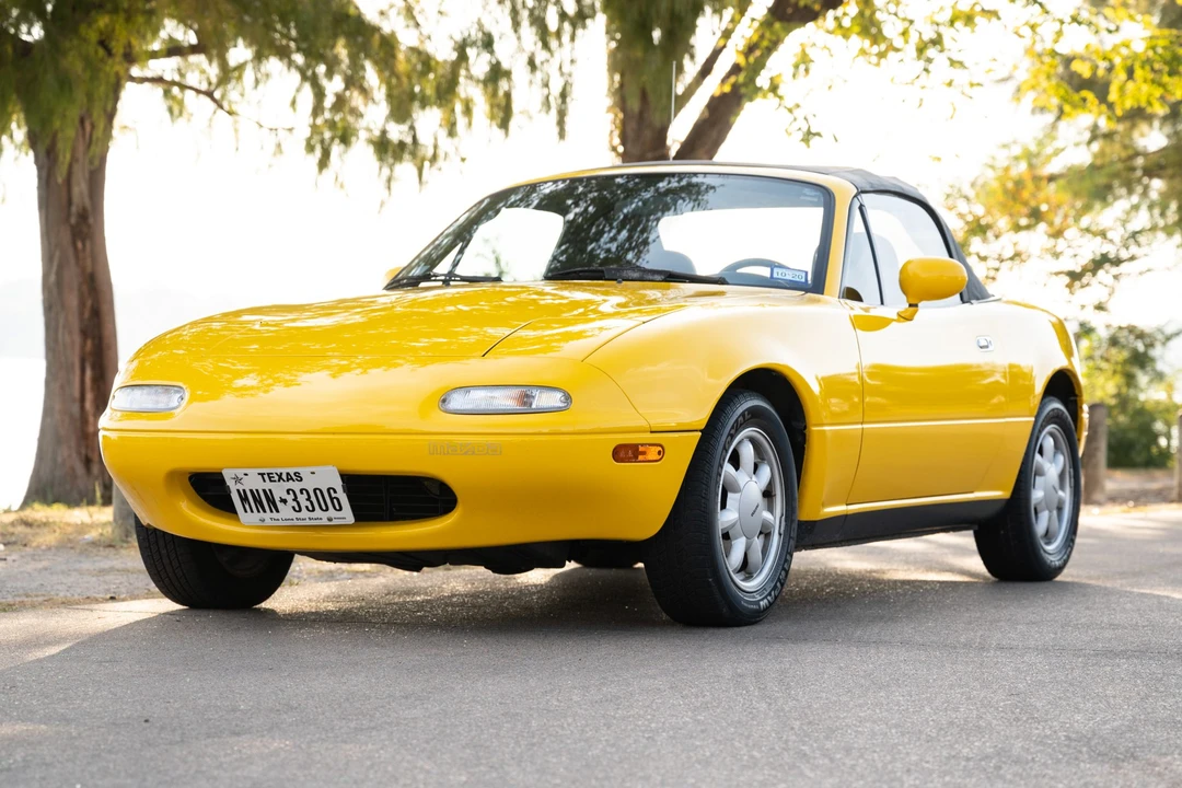 1992 Mazda NA MX-5 Miata - Image 2 of 31
