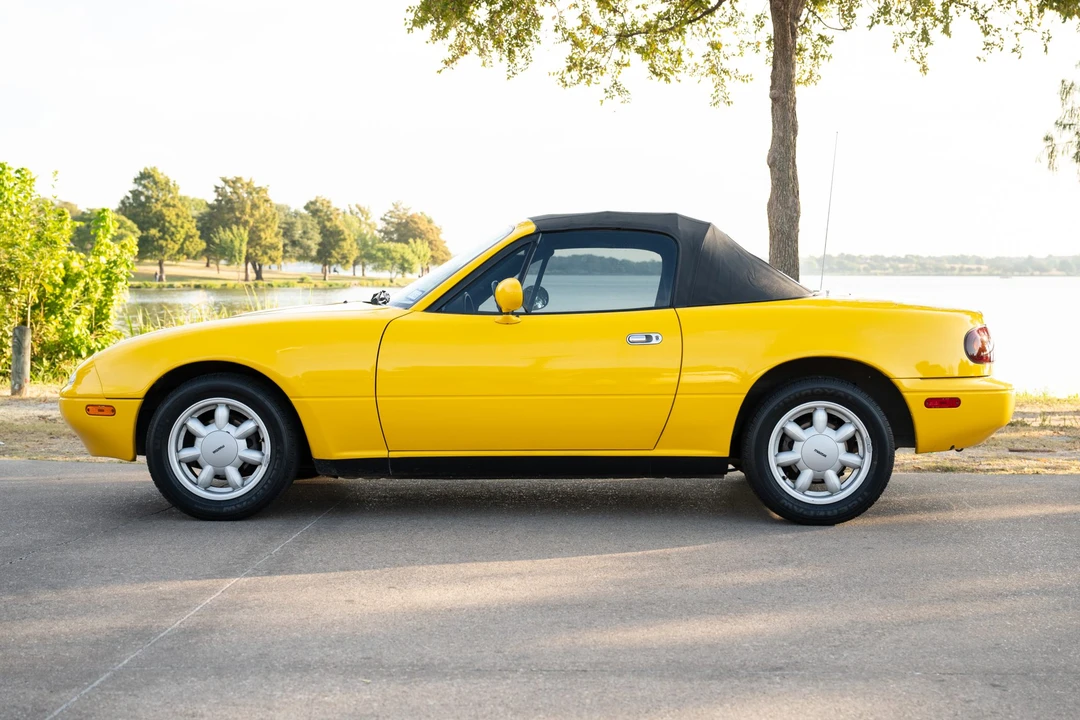 1992 Mazda NA MX-5 Miata - Image 3 of 31